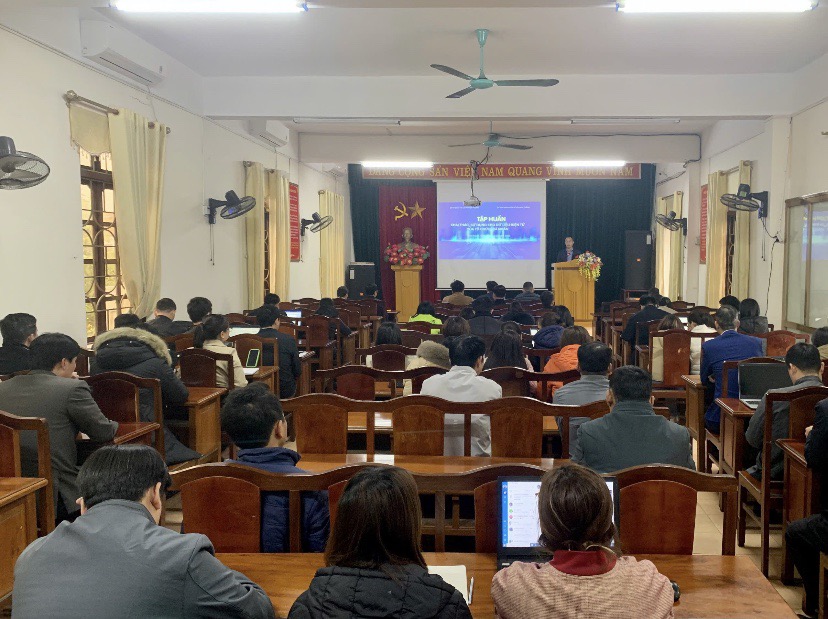 UBND huyện phối hợp tổ chức tập huấn sử dụng khai thác kho quản lý dữ liệu điện tử của tổ chức cá nhân